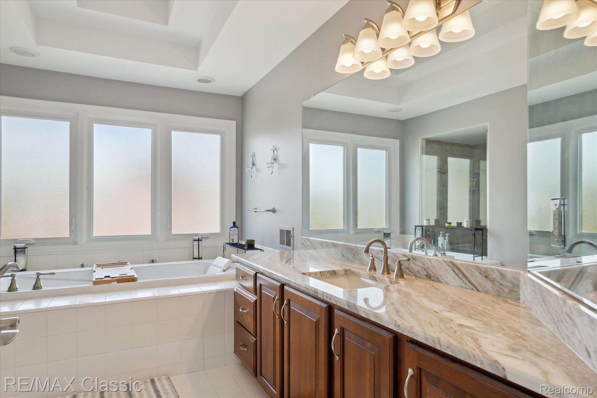 21982 York Mills Circle