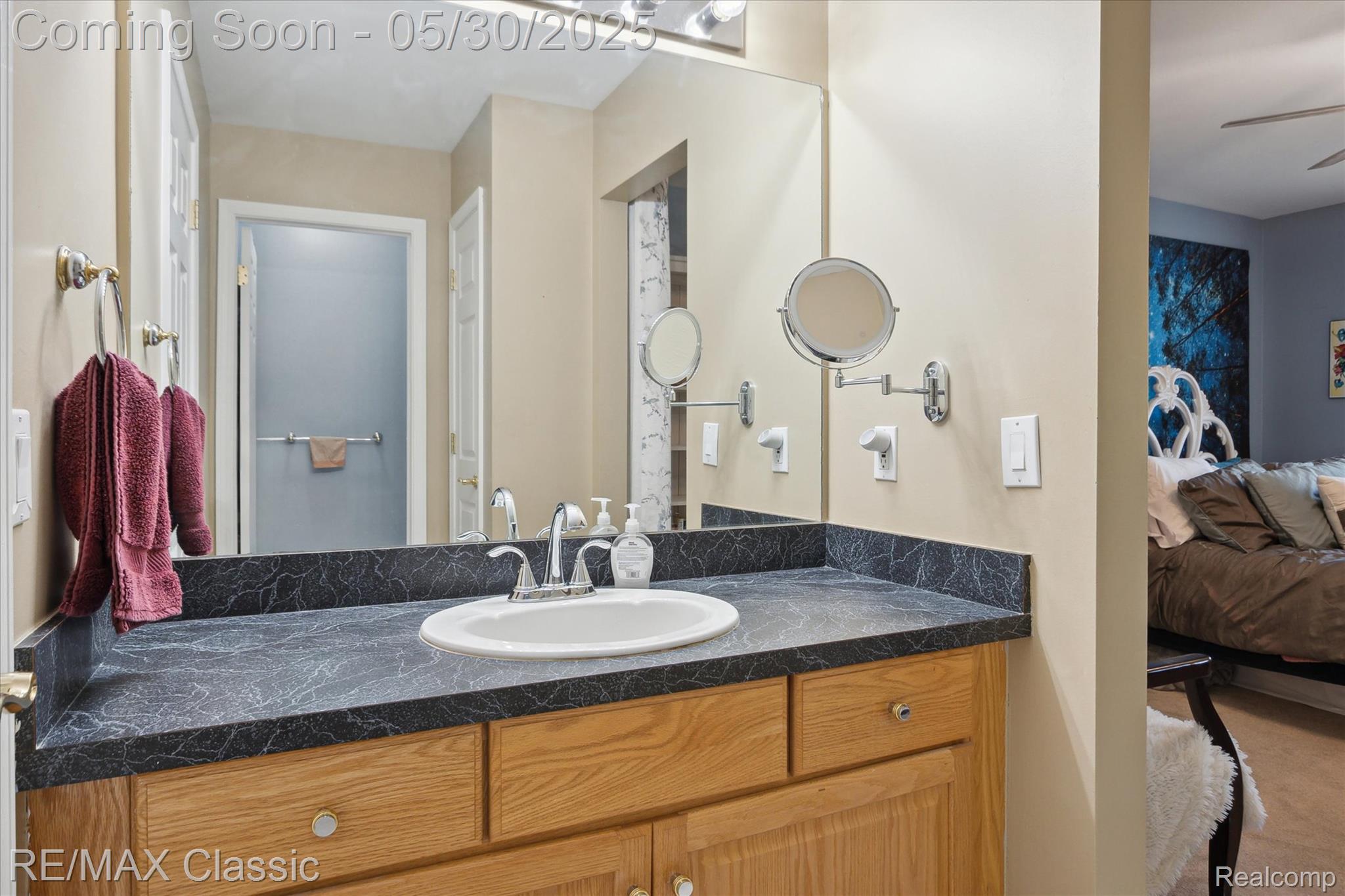 21982 York Mills Circle