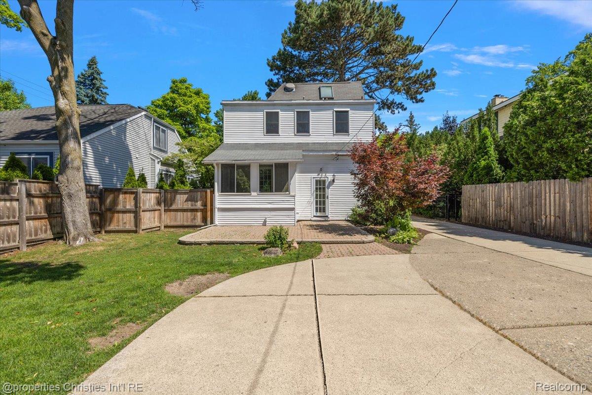524 Oakland Avenue