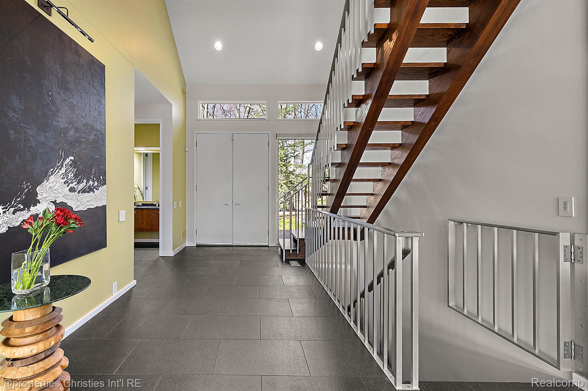 7371 Lindenmere Drive