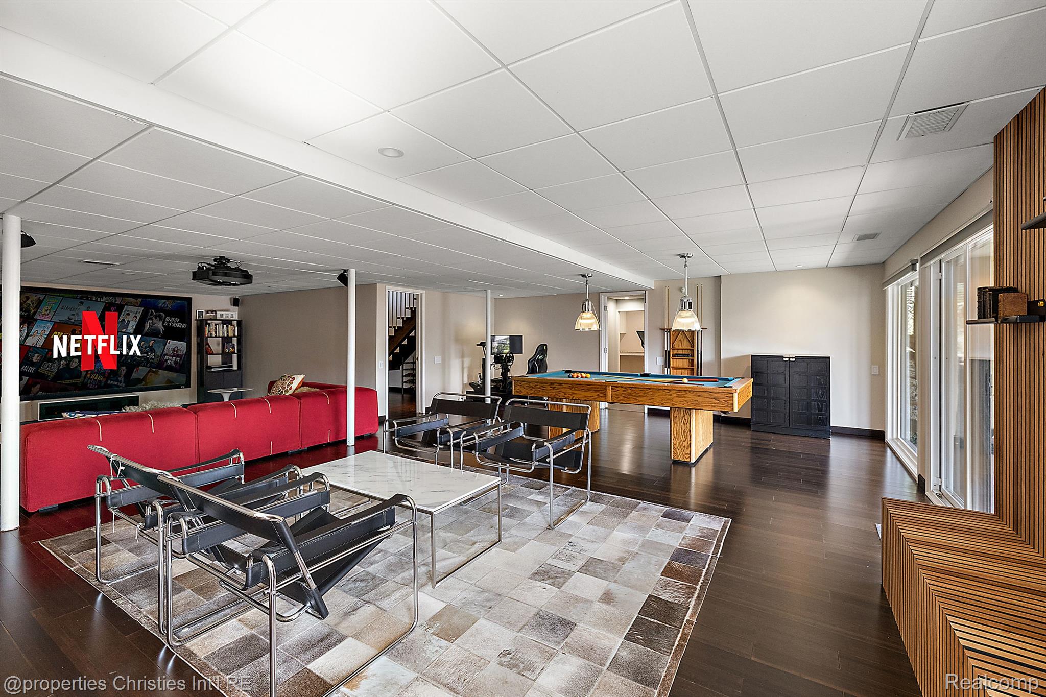 7371 Lindenmere Drive