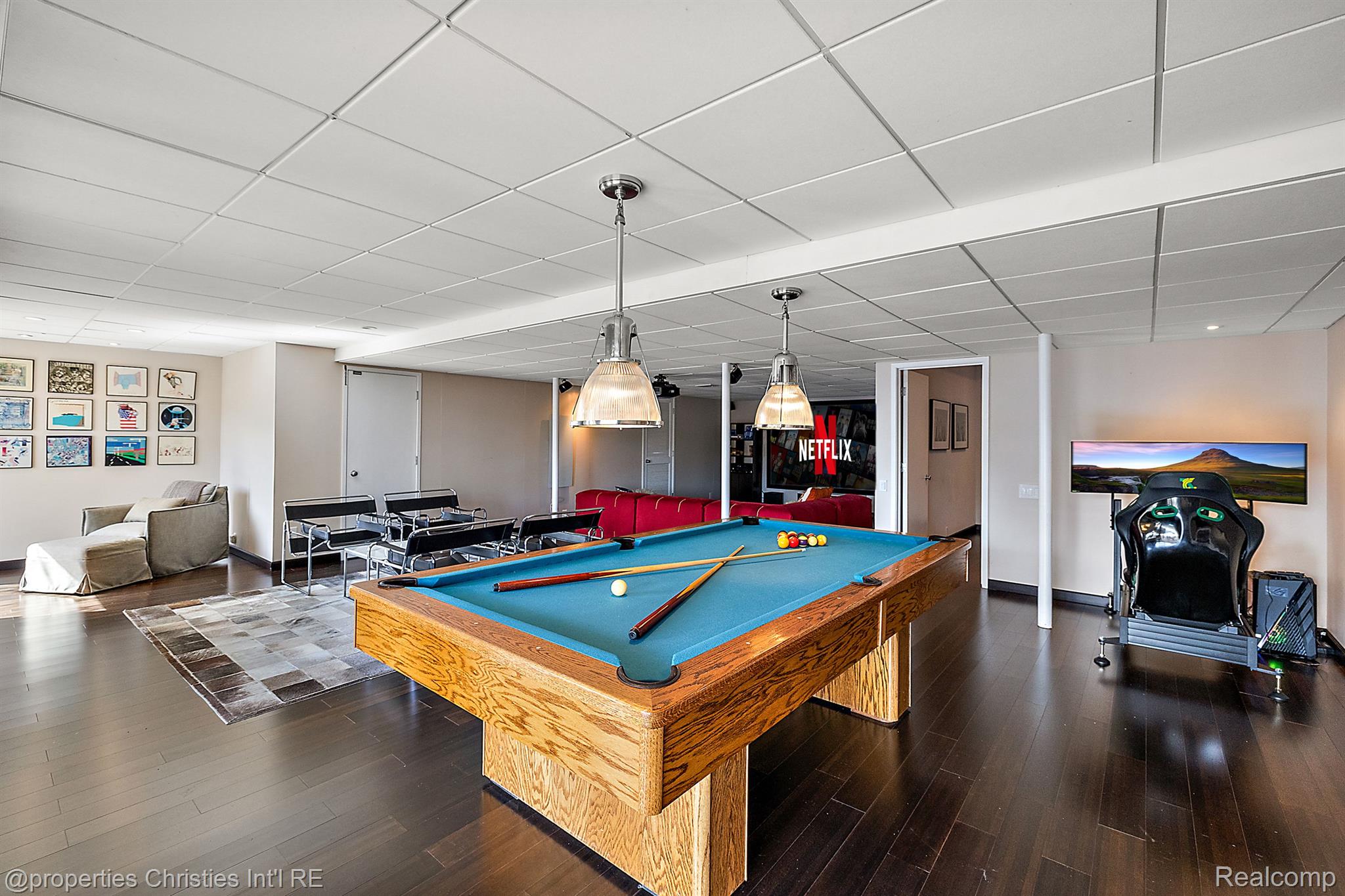 7371 Lindenmere Drive