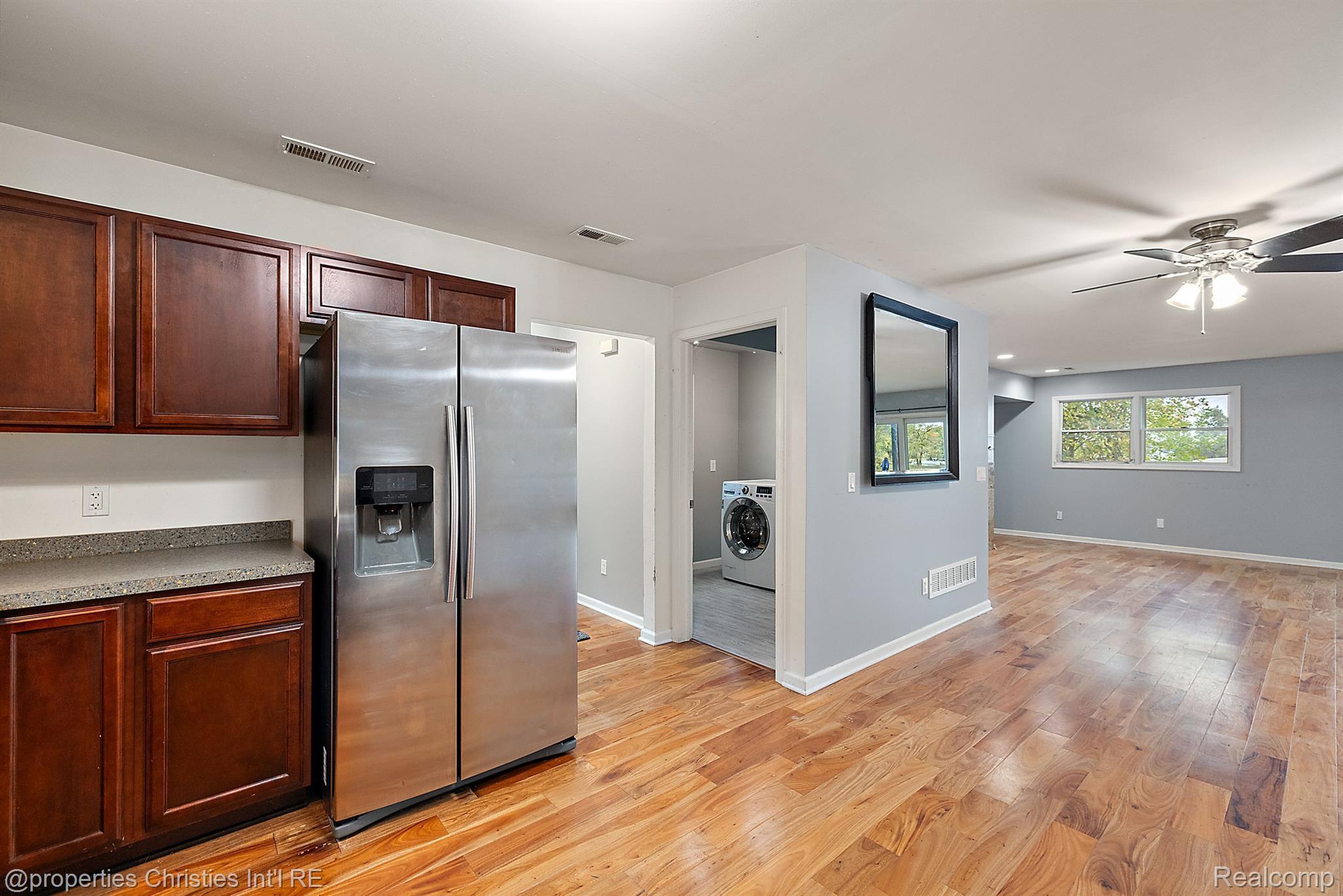 8873 Lagoon Drive
