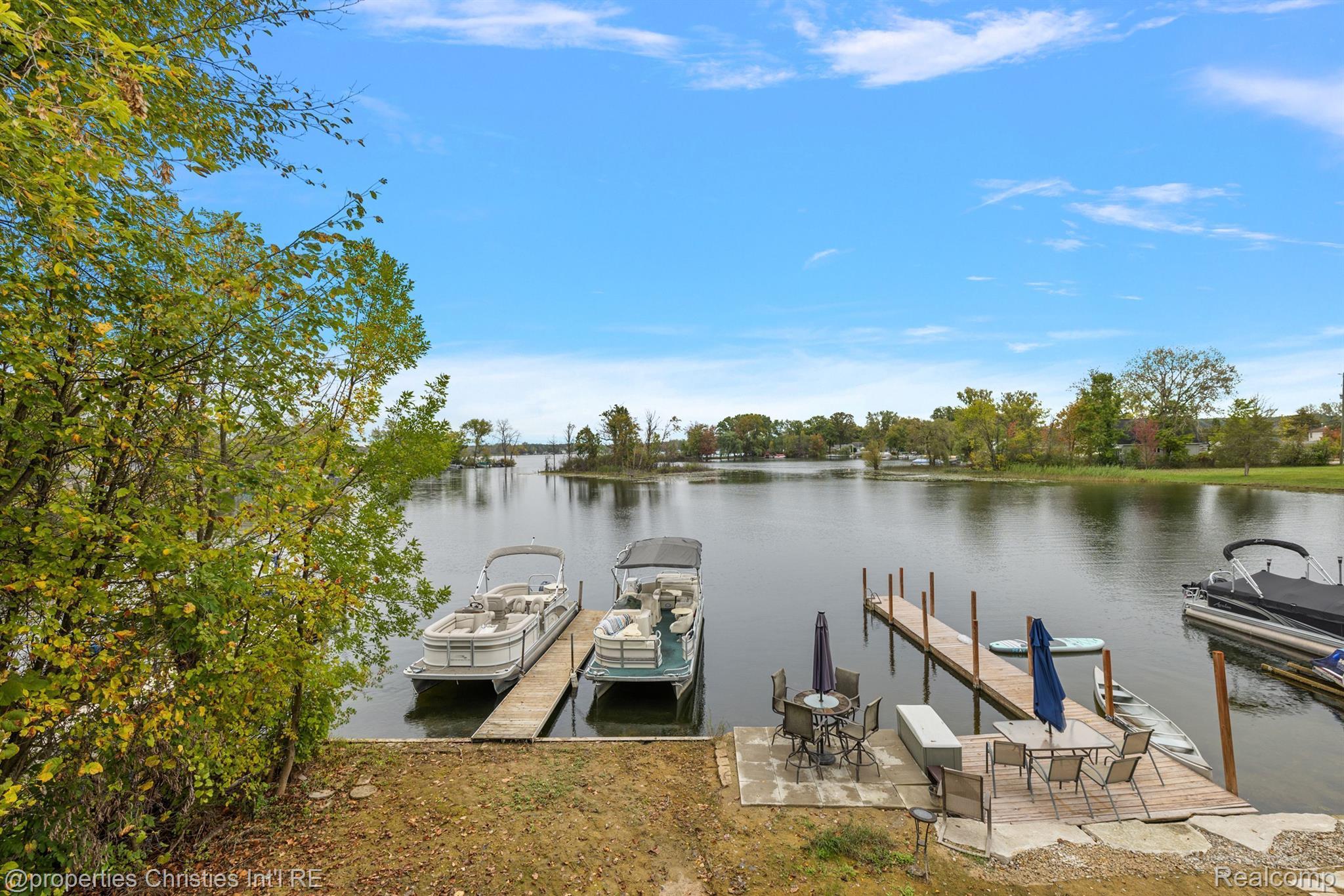 8873 Lagoon Drive