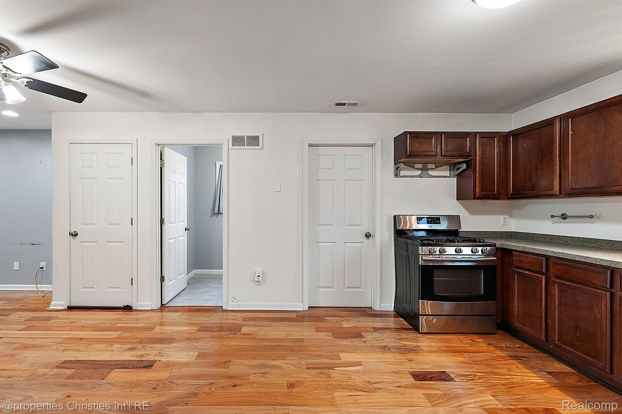 8873 Lagoon Drive