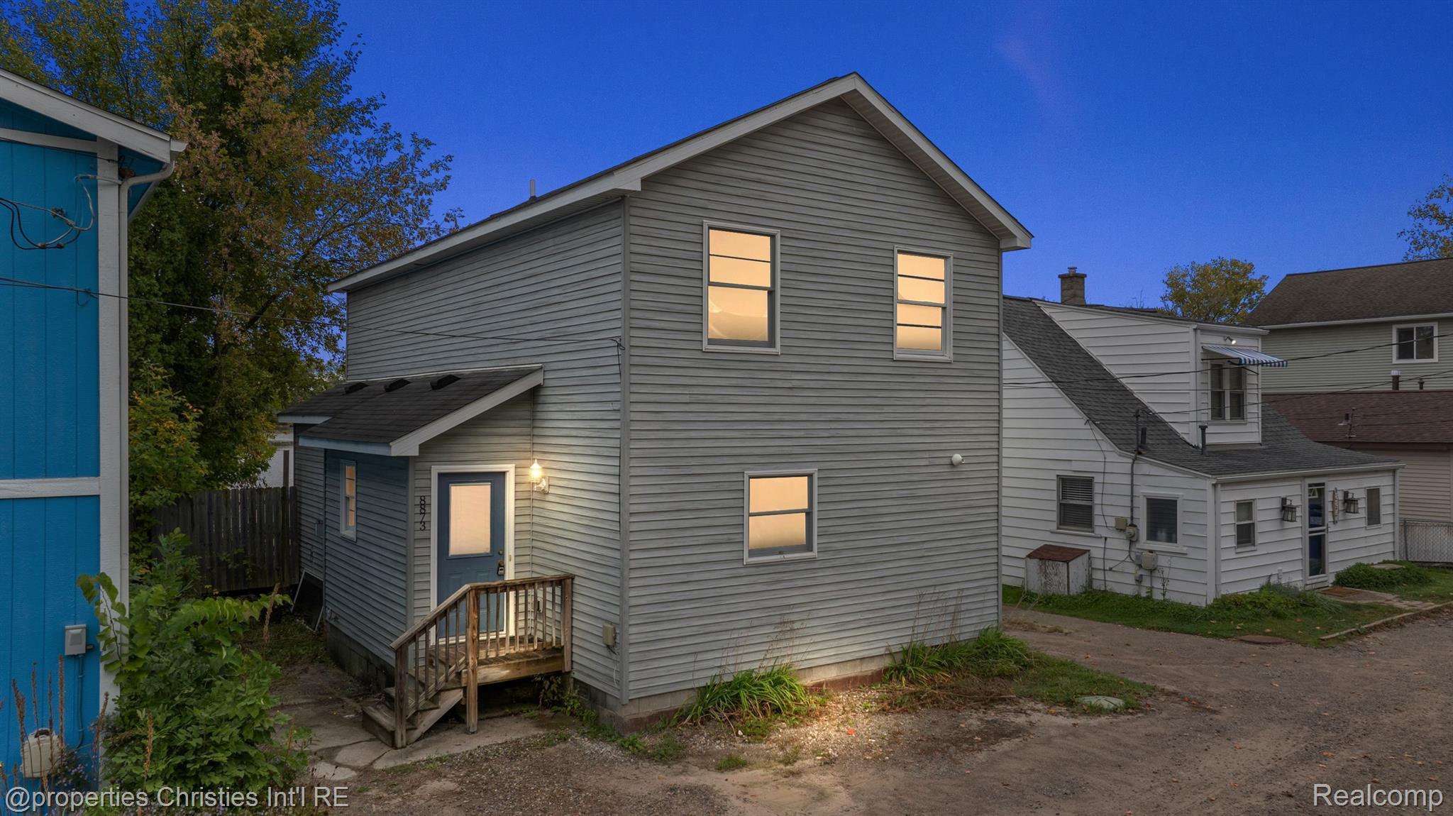 8873 Lagoon Drive