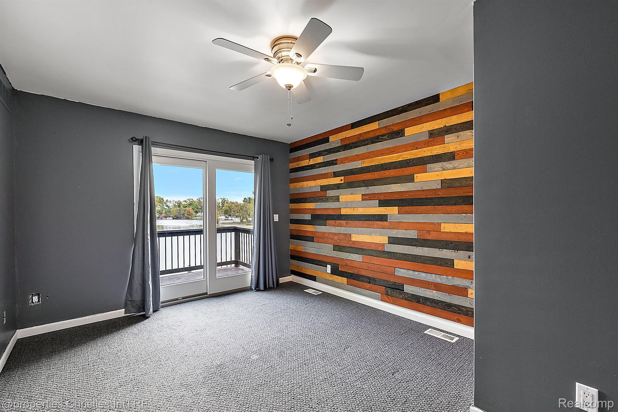 8873 Lagoon Drive