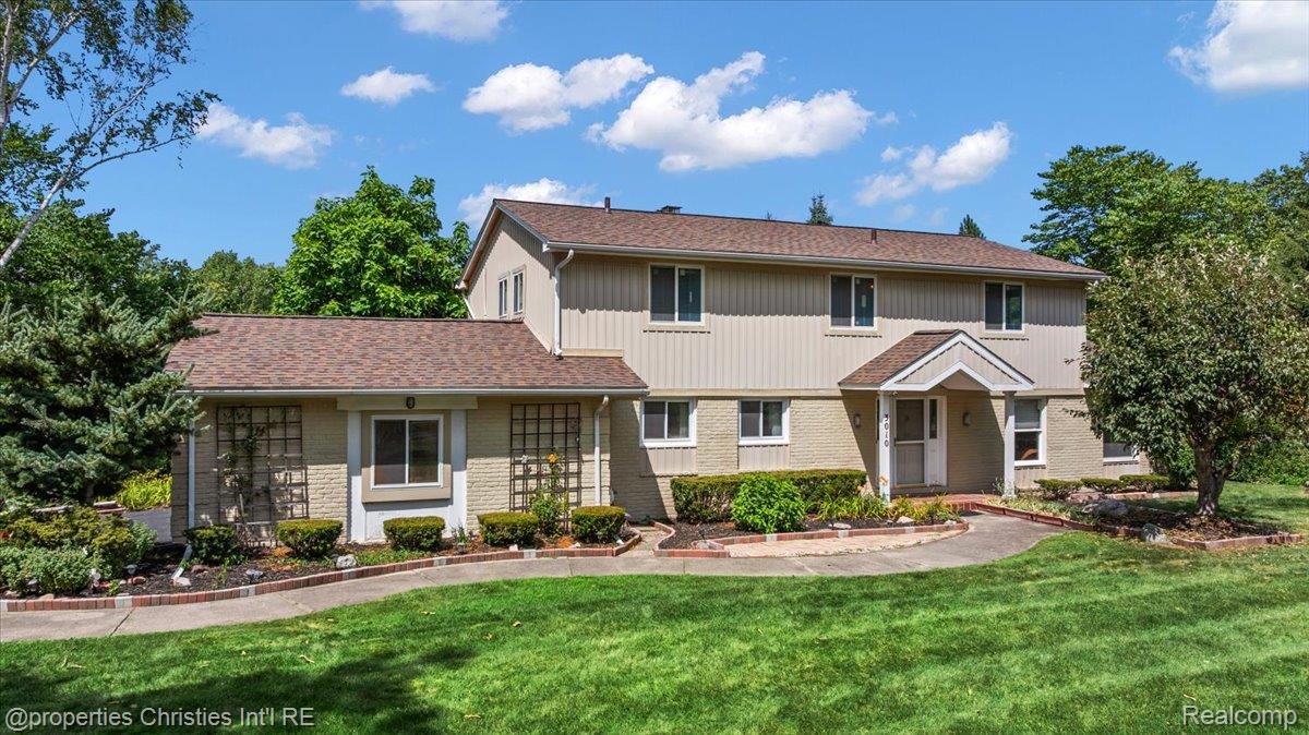 3010 Parkland Drive