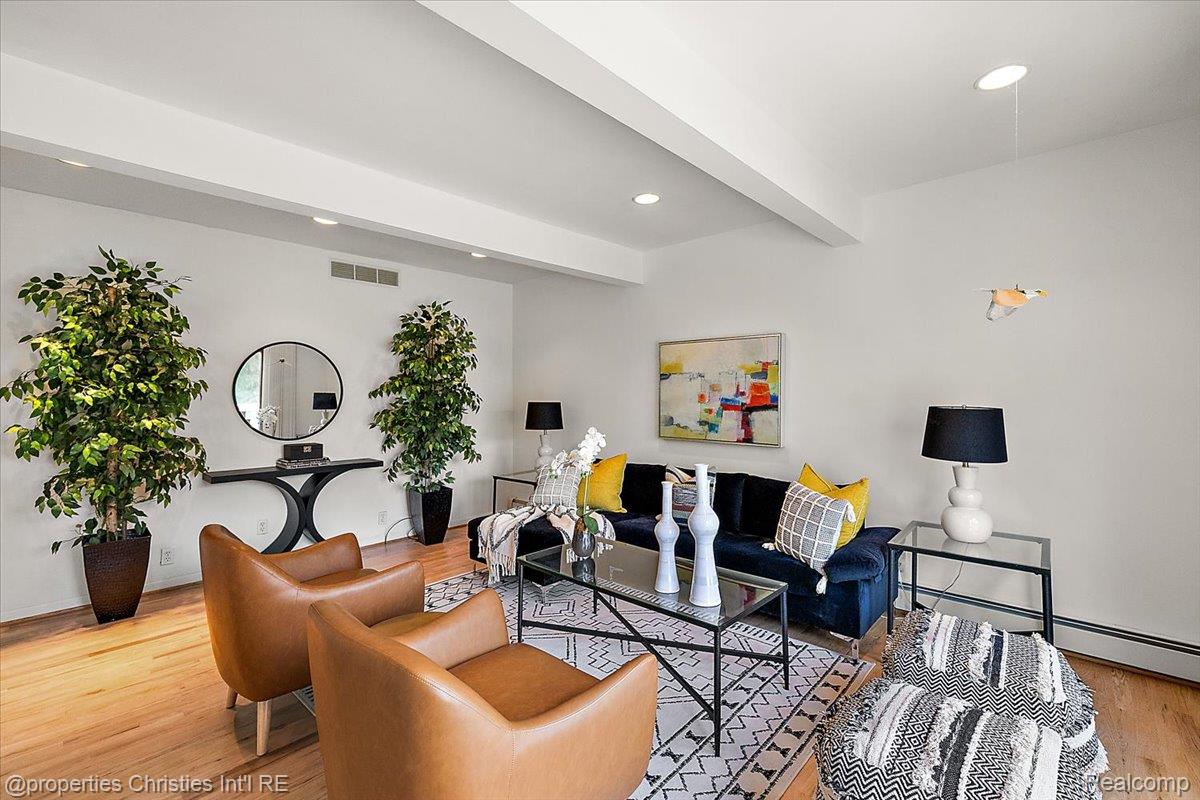 3010 Parkland Drive