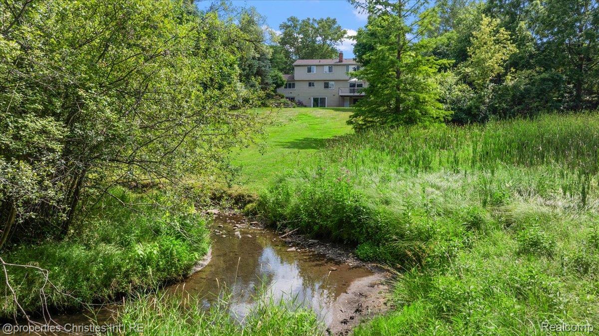3010 Parkland Drive
