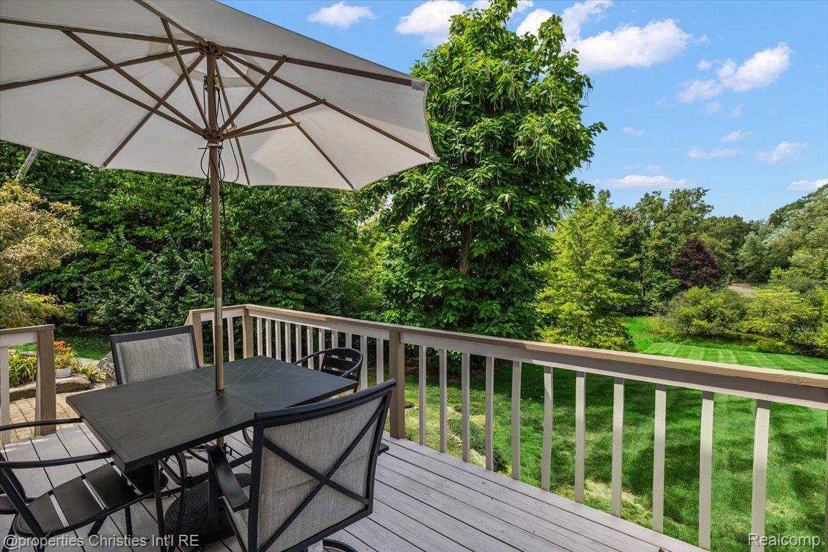 3010 Parkland Drive