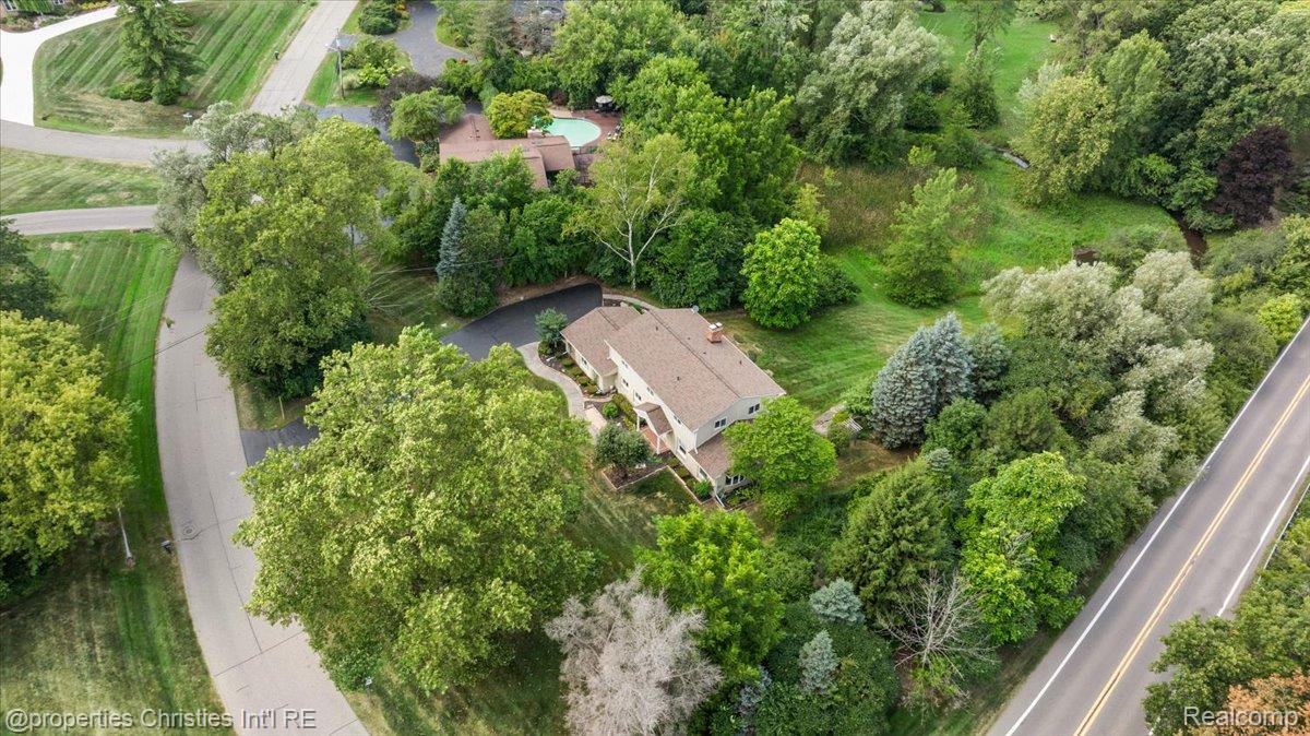 3010 Parkland Drive