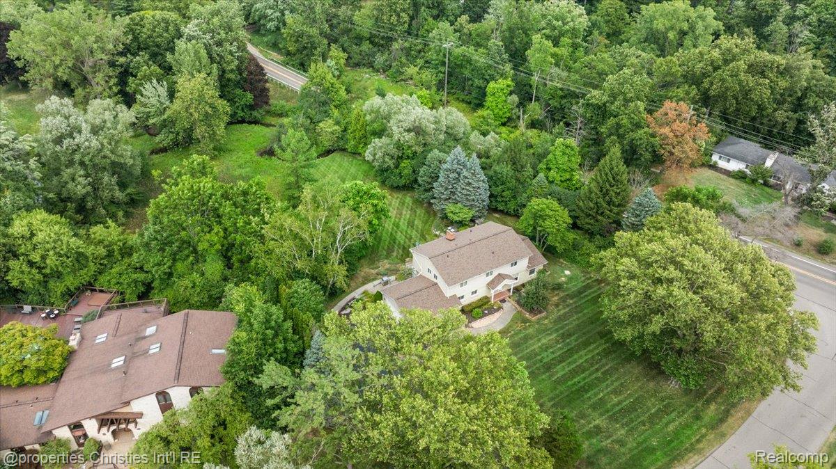 3010 Parkland Drive