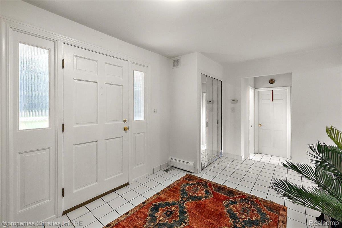 3010 Parkland Drive
