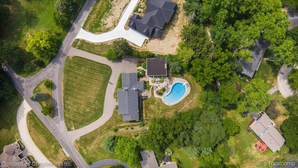 3060 Chickering Lane