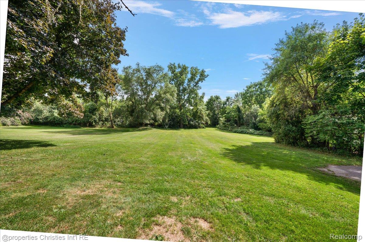 47133 W 9 Mile Road