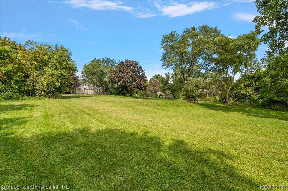 47133 W 9 Mile Road