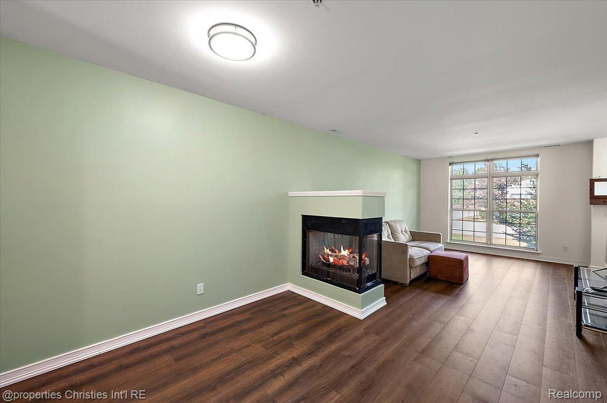 3246 Camden Drive