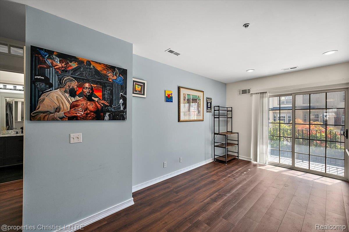 3246 Camden Drive