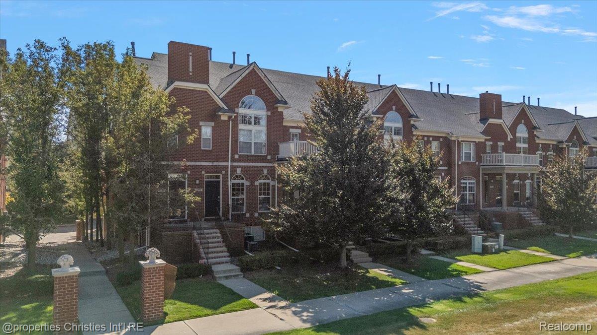 3246 Camden Drive