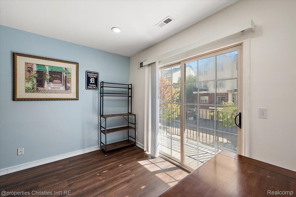 3246 Camden Drive