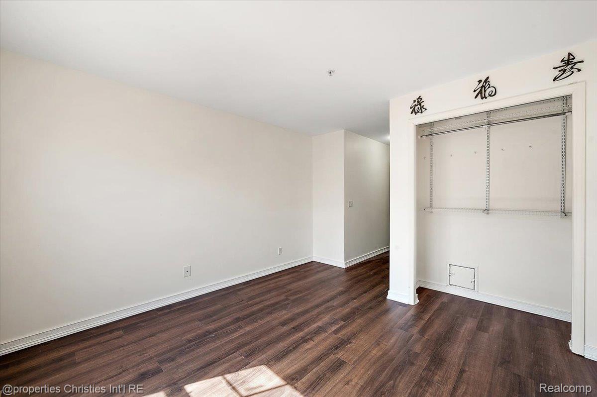 3246 Camden Drive