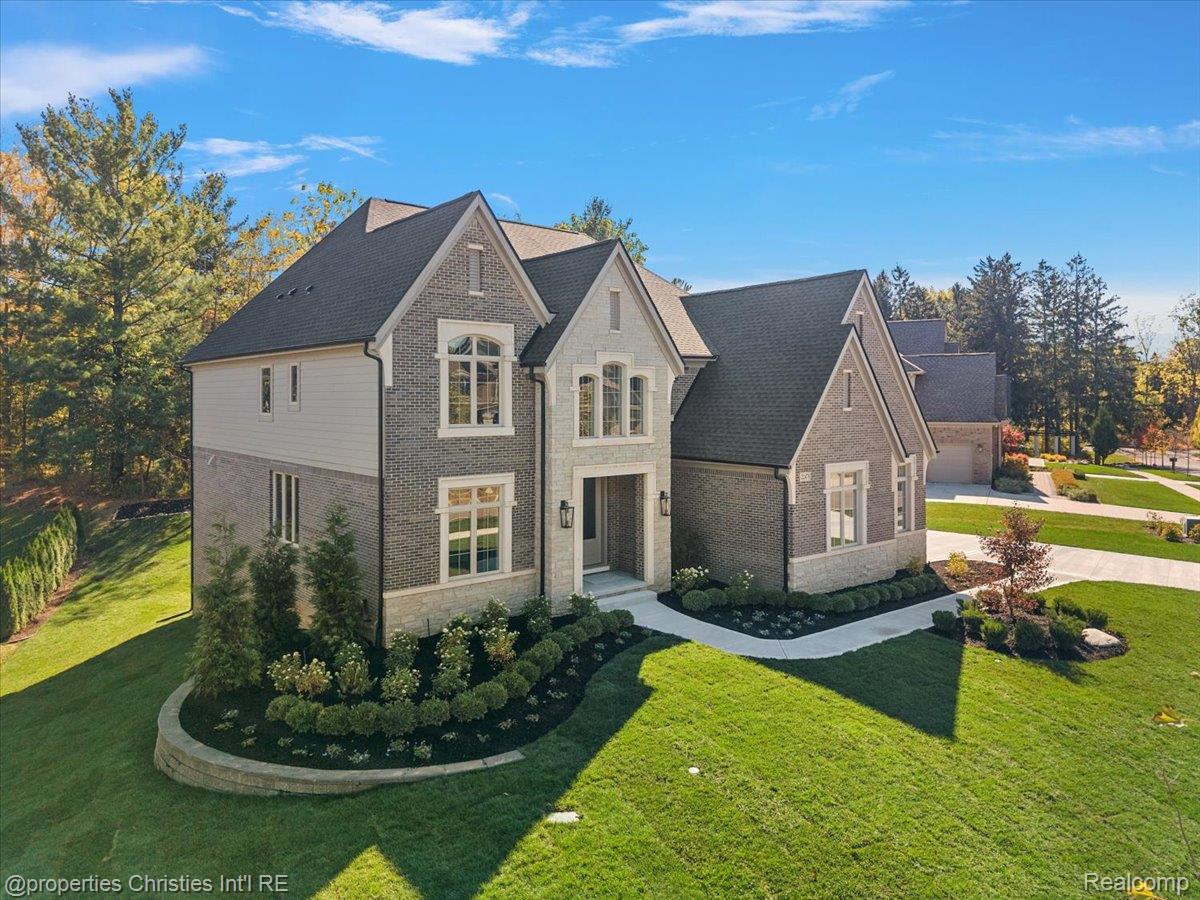 22478 Montebello Court