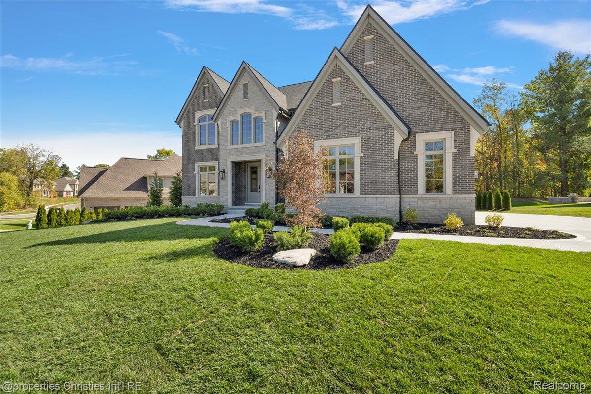 22478 Montebello Court