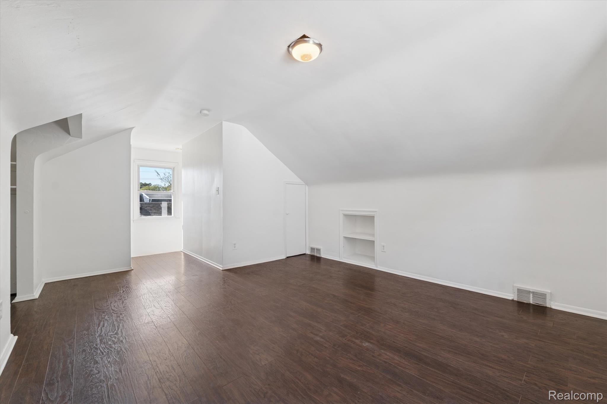 27059 Hampden Street