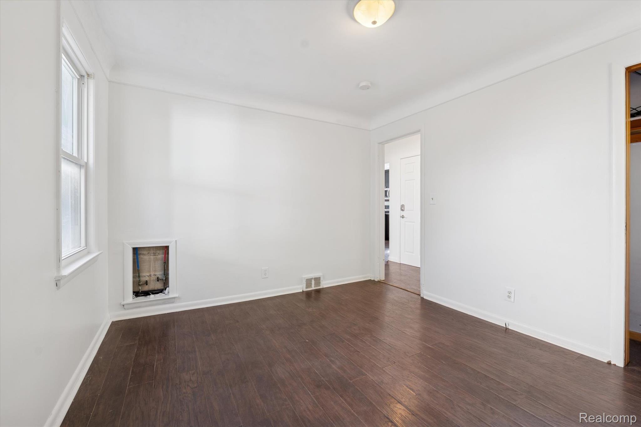 27059 Hampden Street