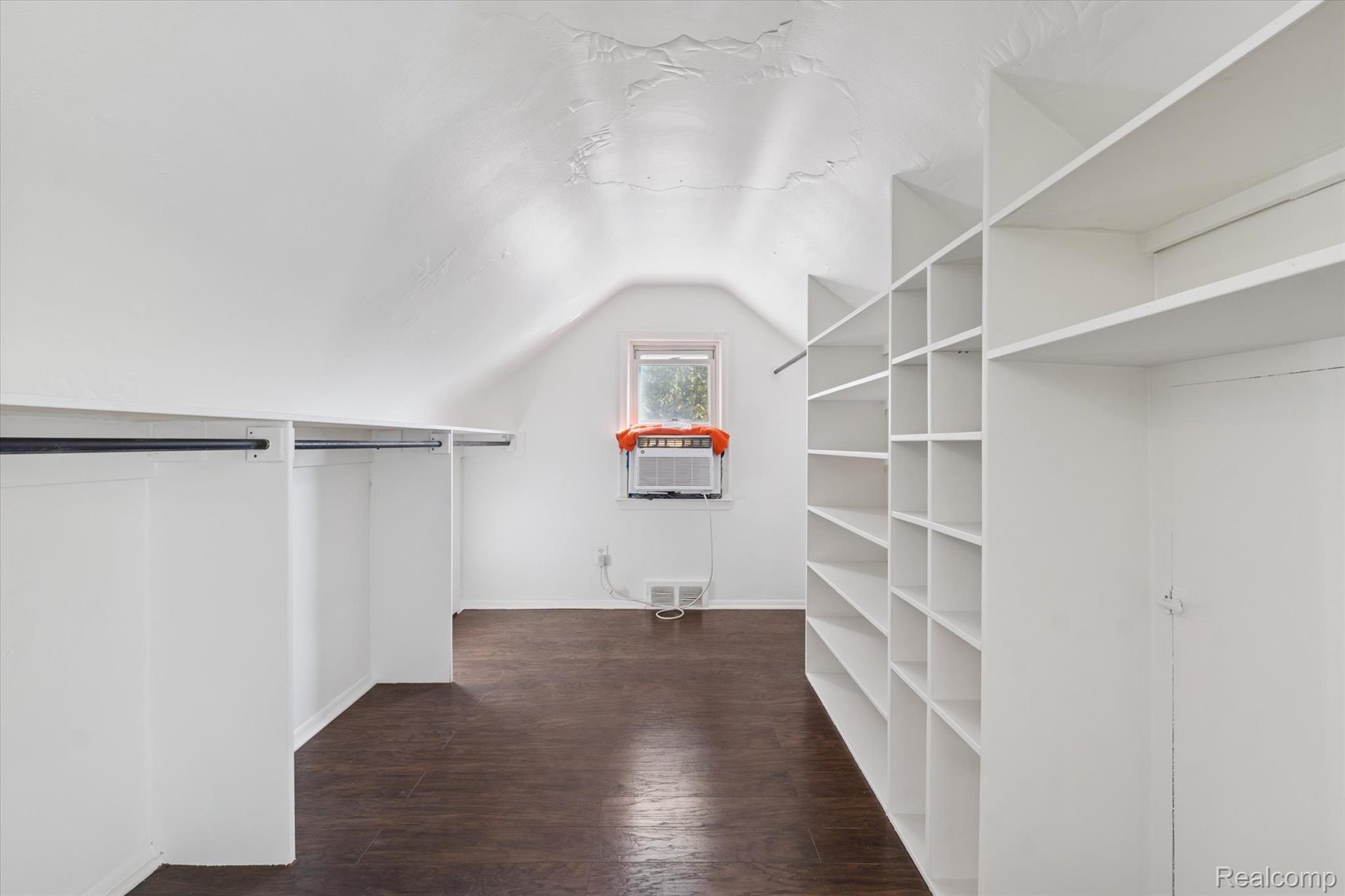 27059 Hampden Street