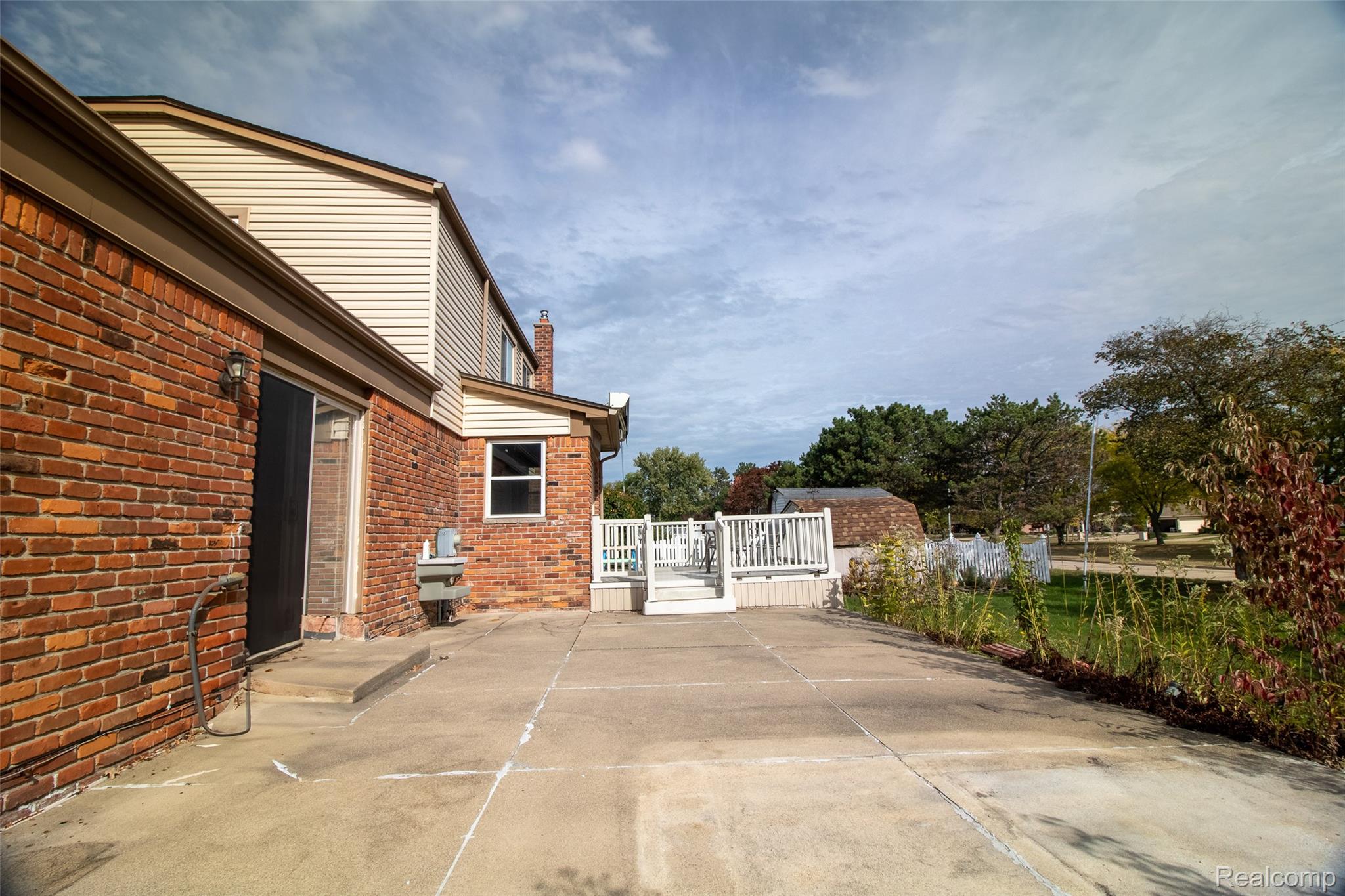 18011 Brentwood Drive