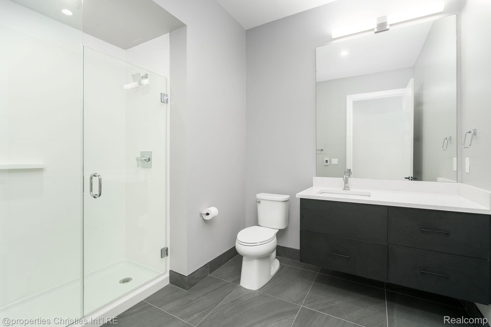 118 N Main Street 403