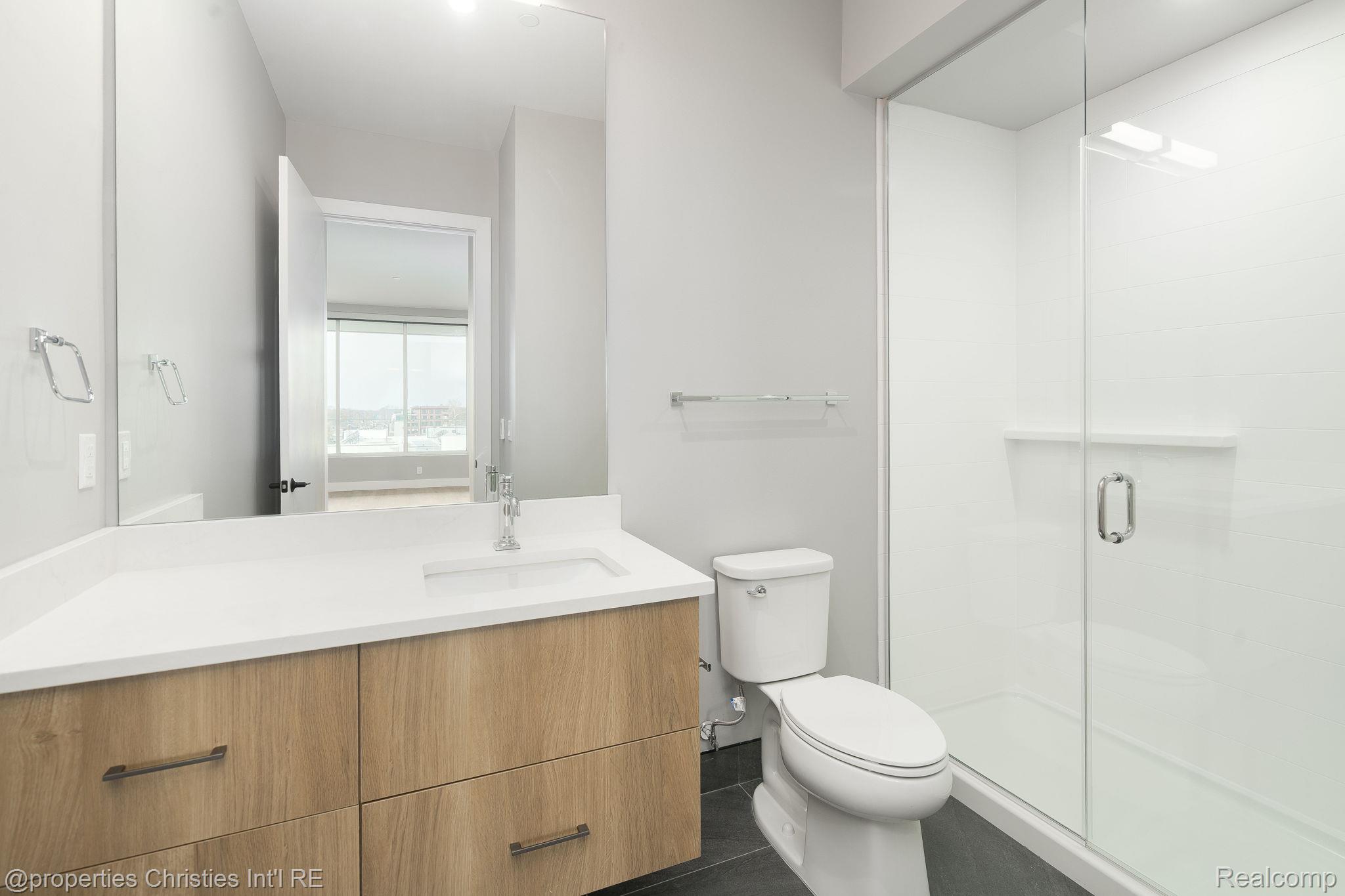 118 N Main Street 403