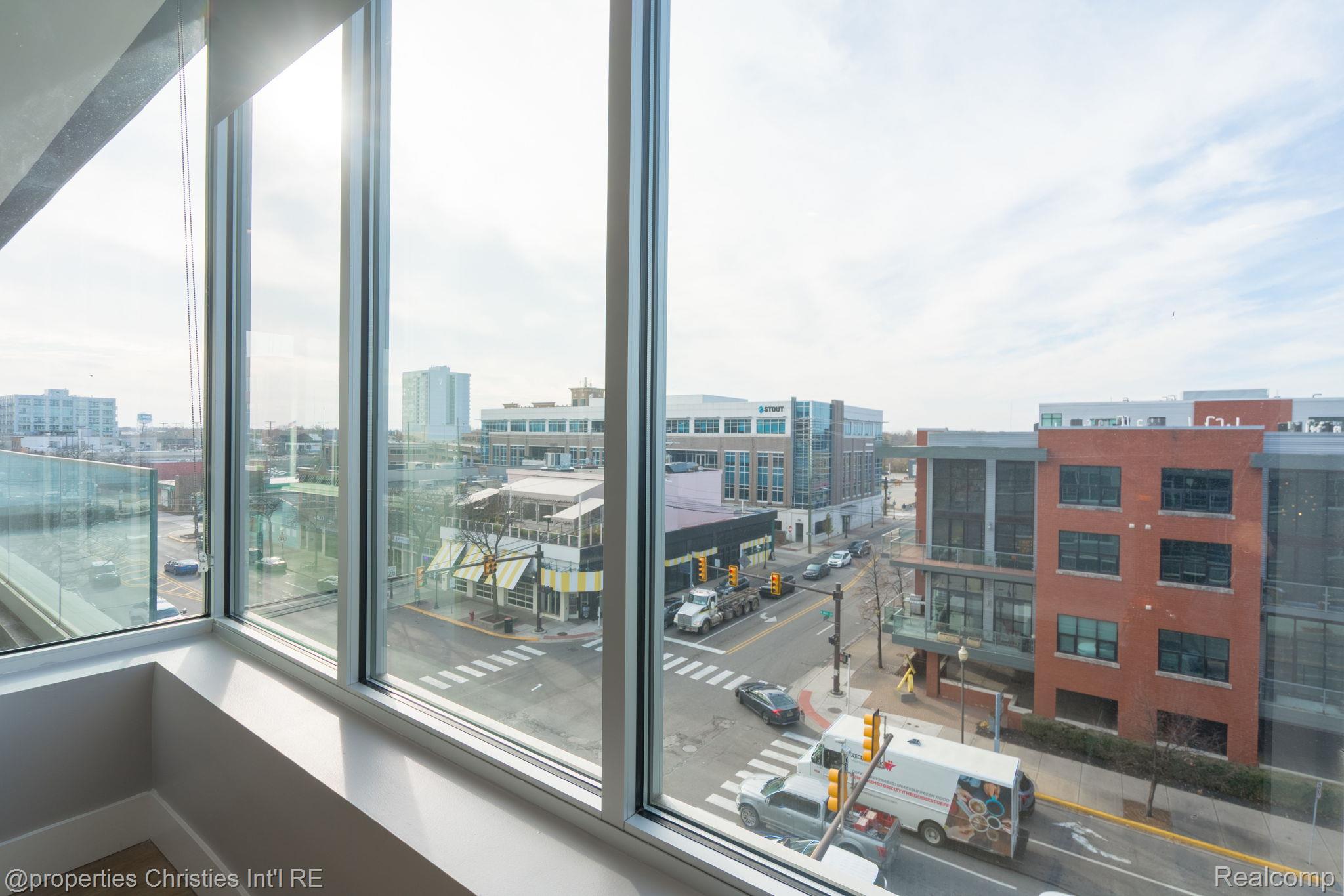 118 N Main Street 403