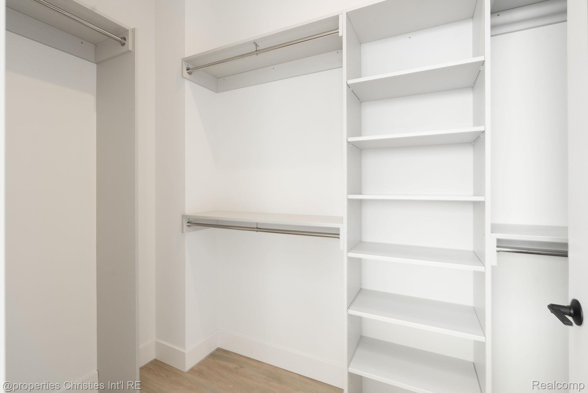 118 N Main Street 403