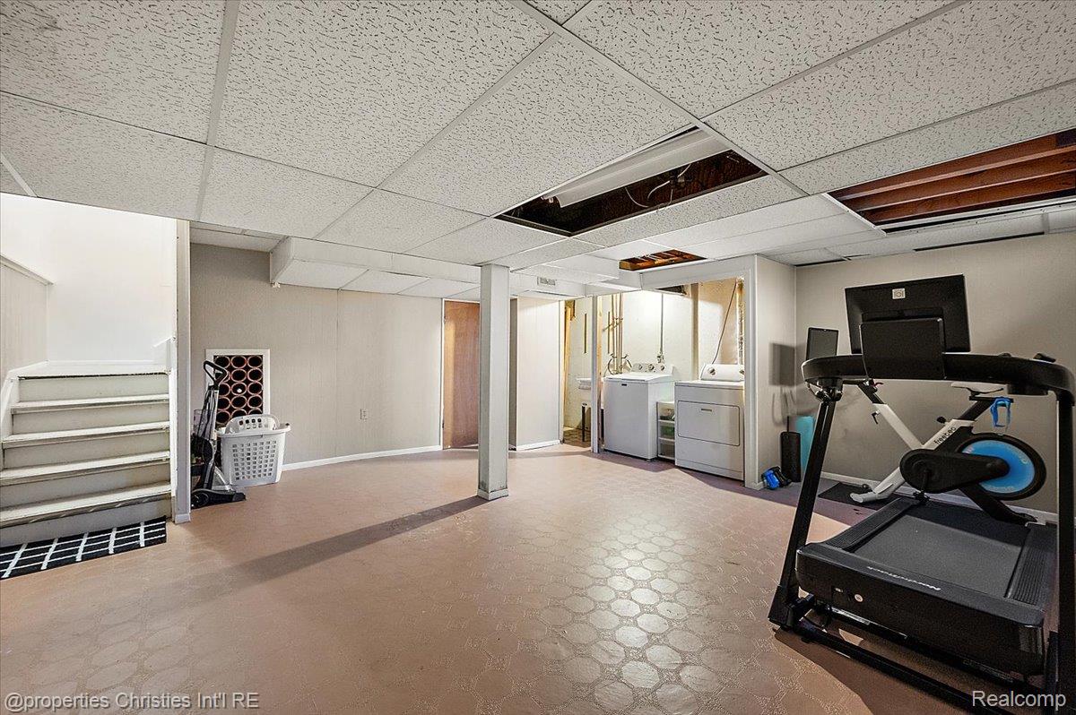 41327 Lagoon Court