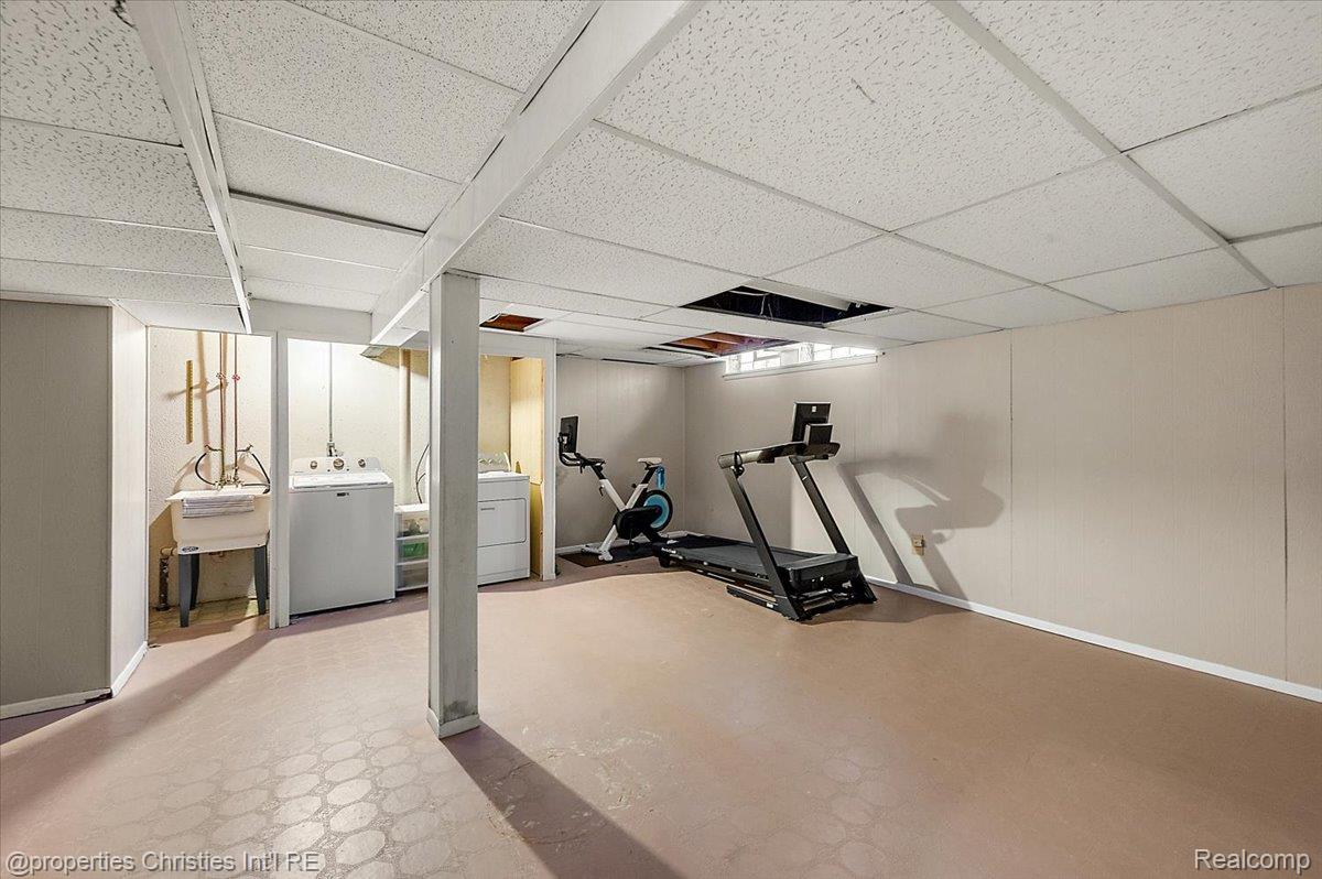 41327 Lagoon Court