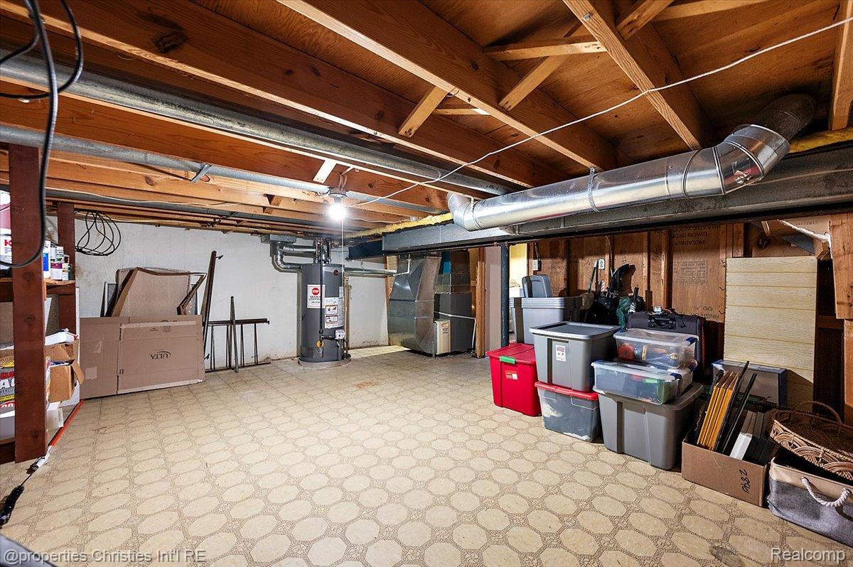 41327 Lagoon Court