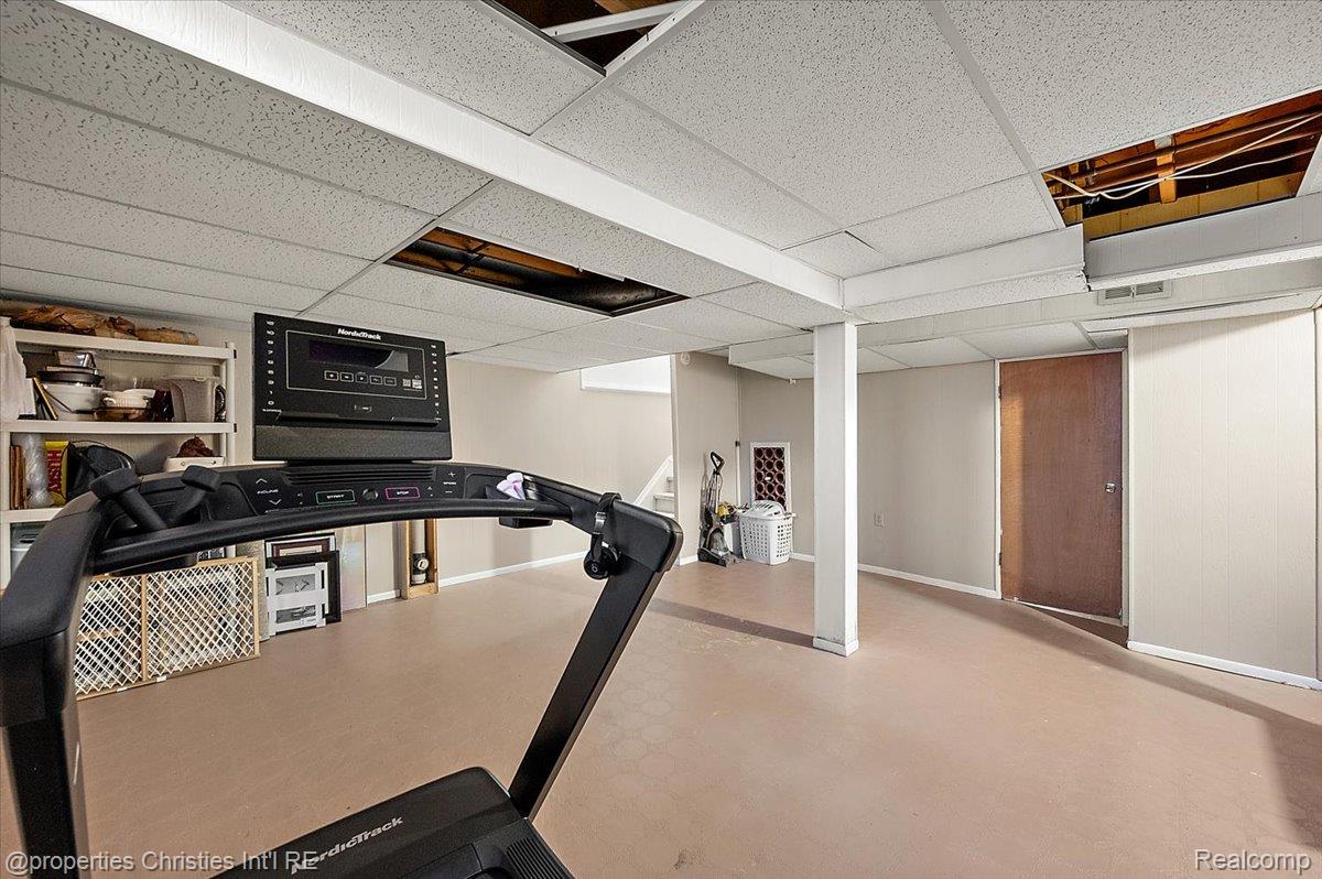 41327 Lagoon Court