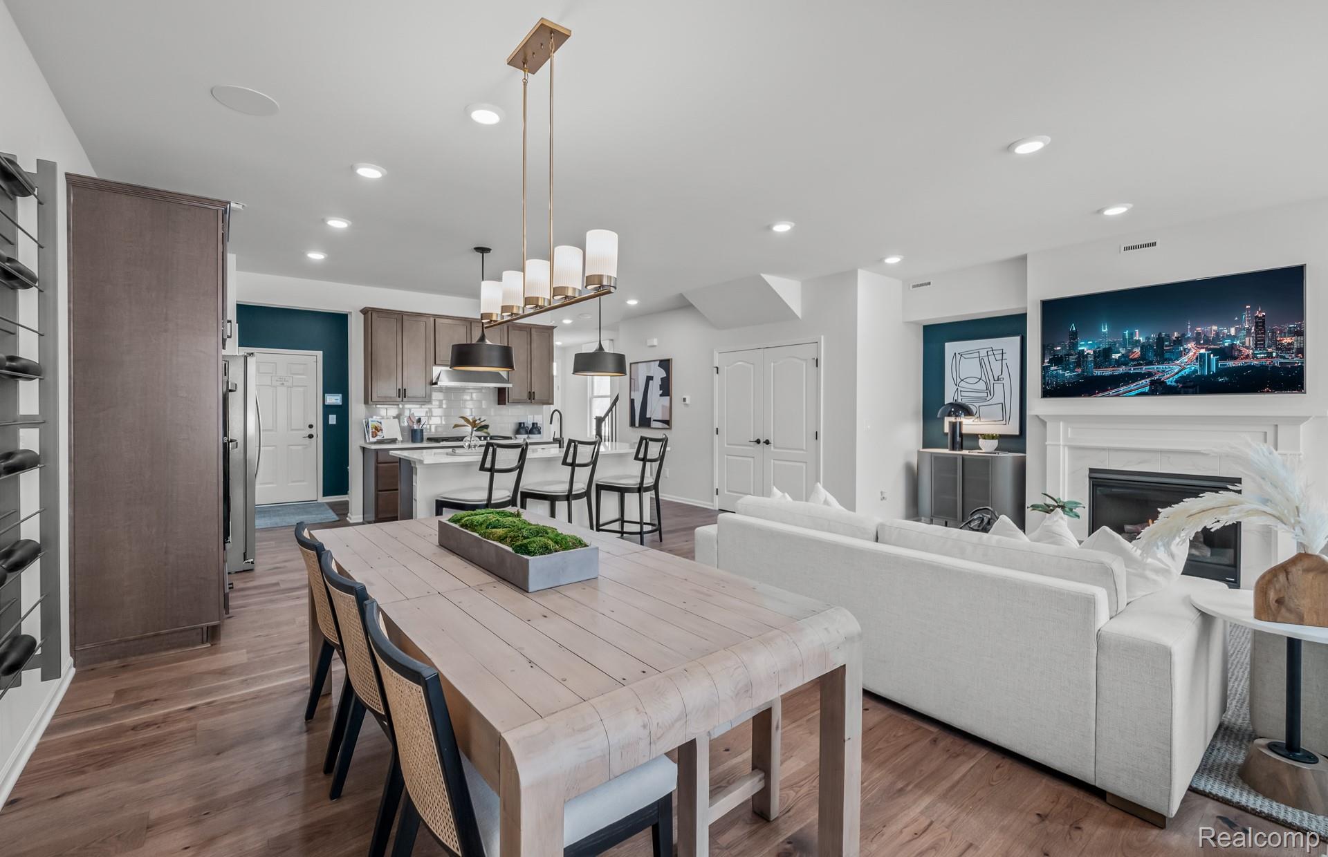 1465 Superior Drive