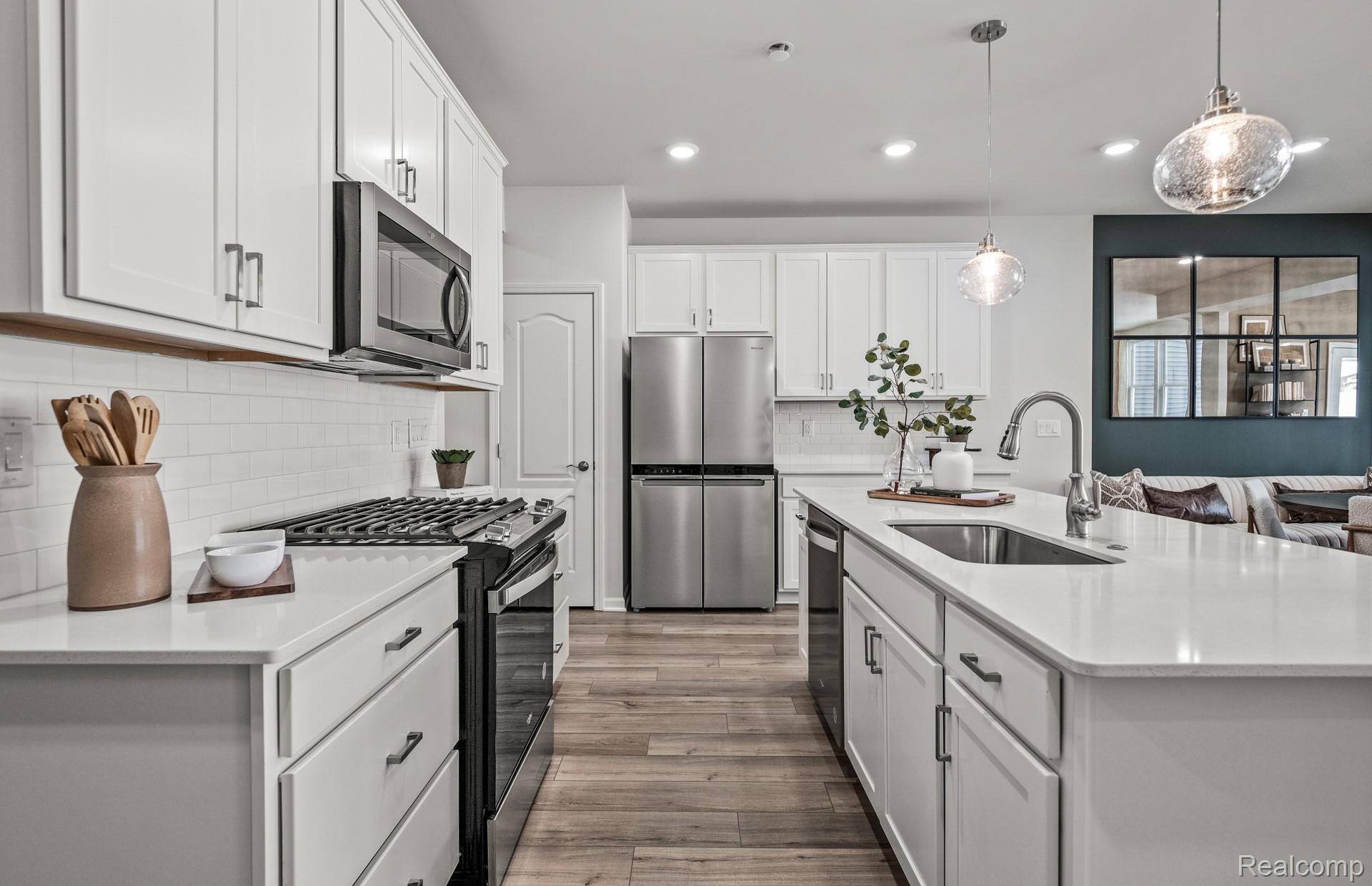 1465 Superior Drive