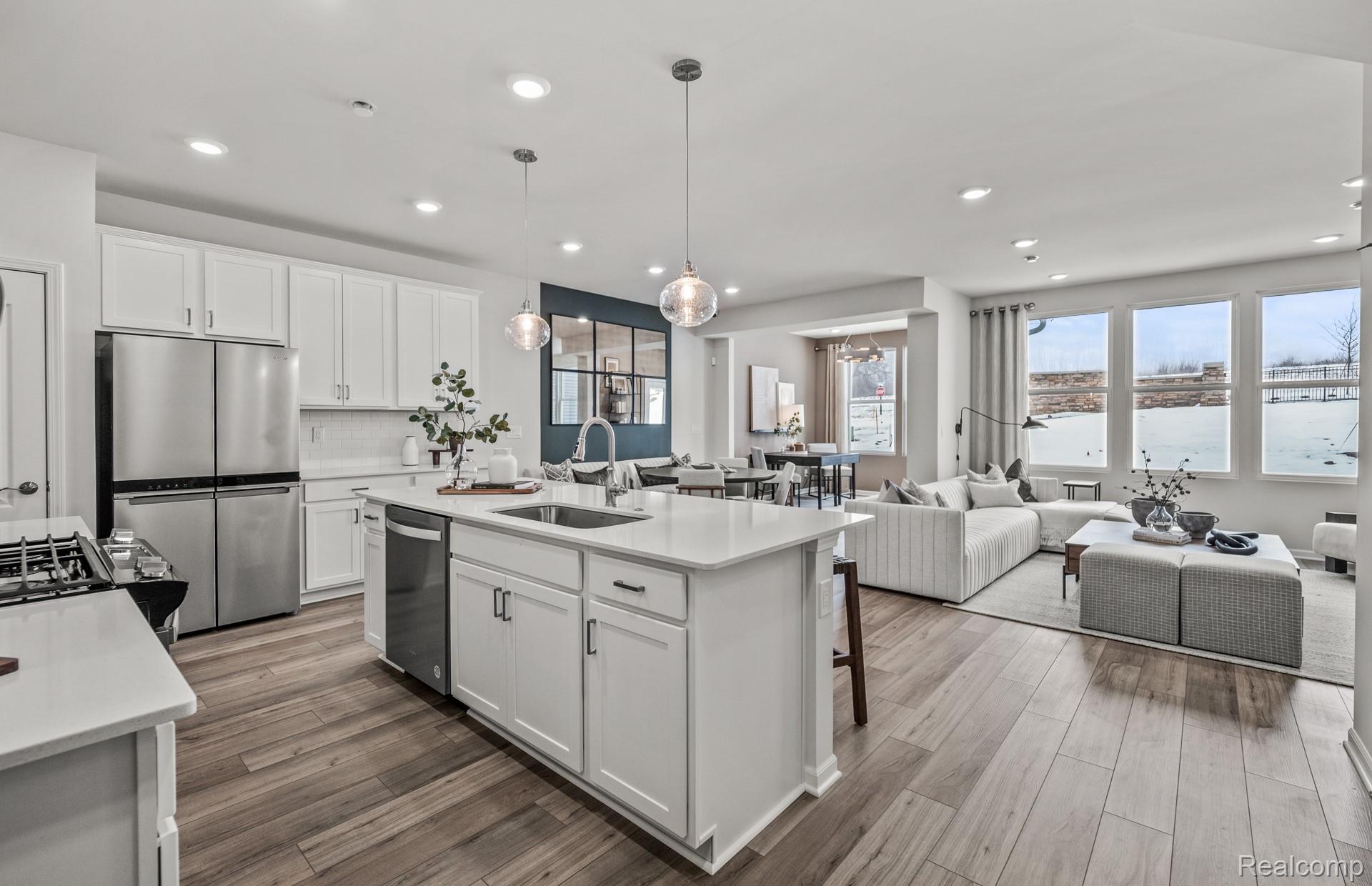 1465 Superior Drive