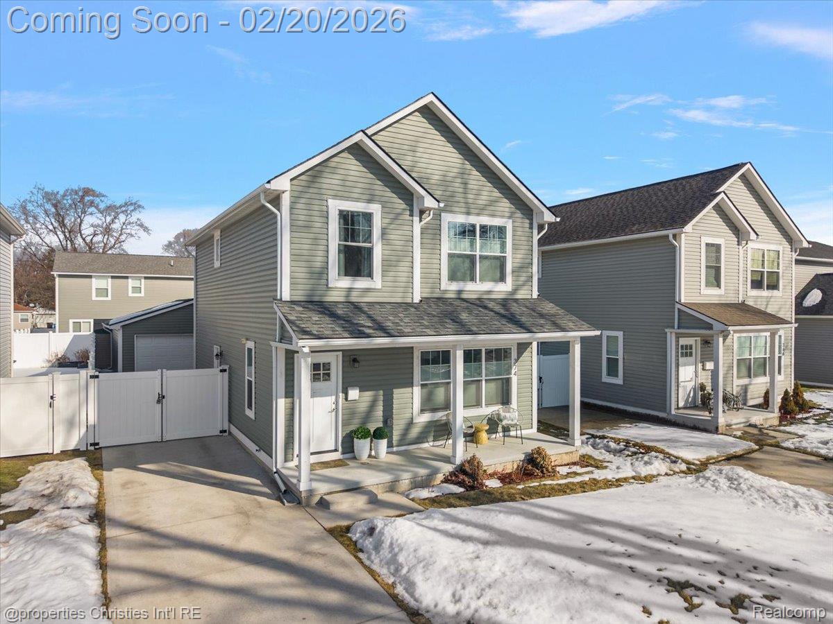 374 W Barrett Avenue