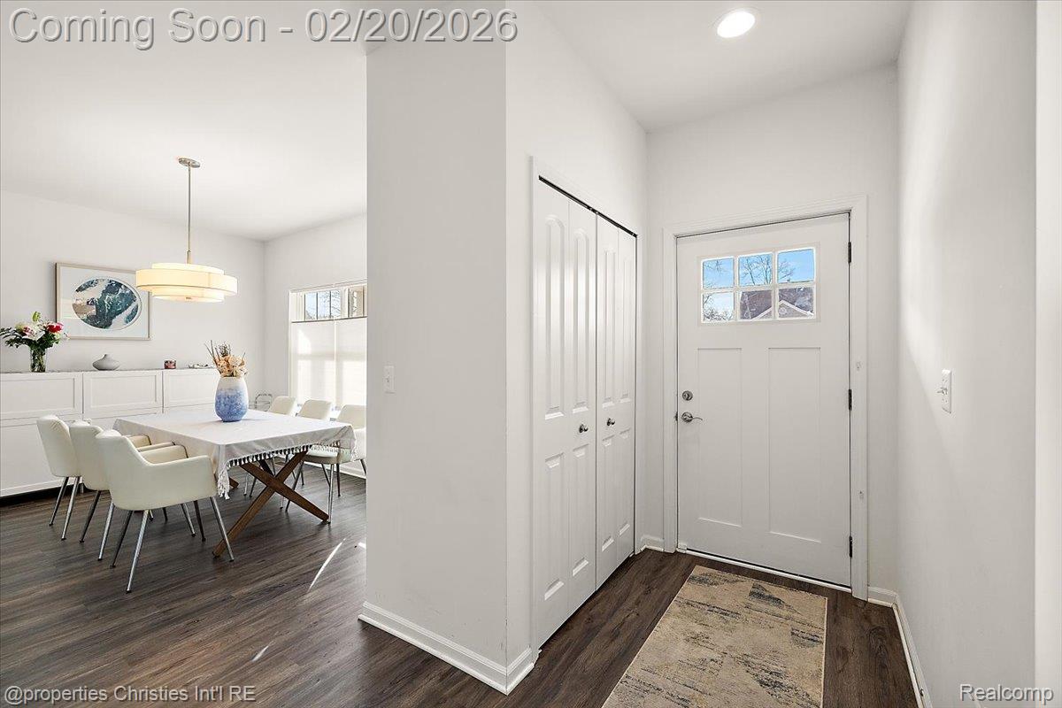 374 W Barrett Avenue