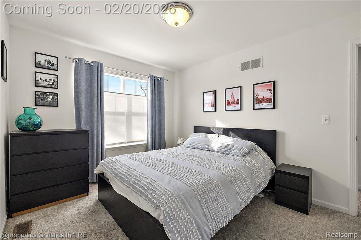 374 W Barrett Avenue