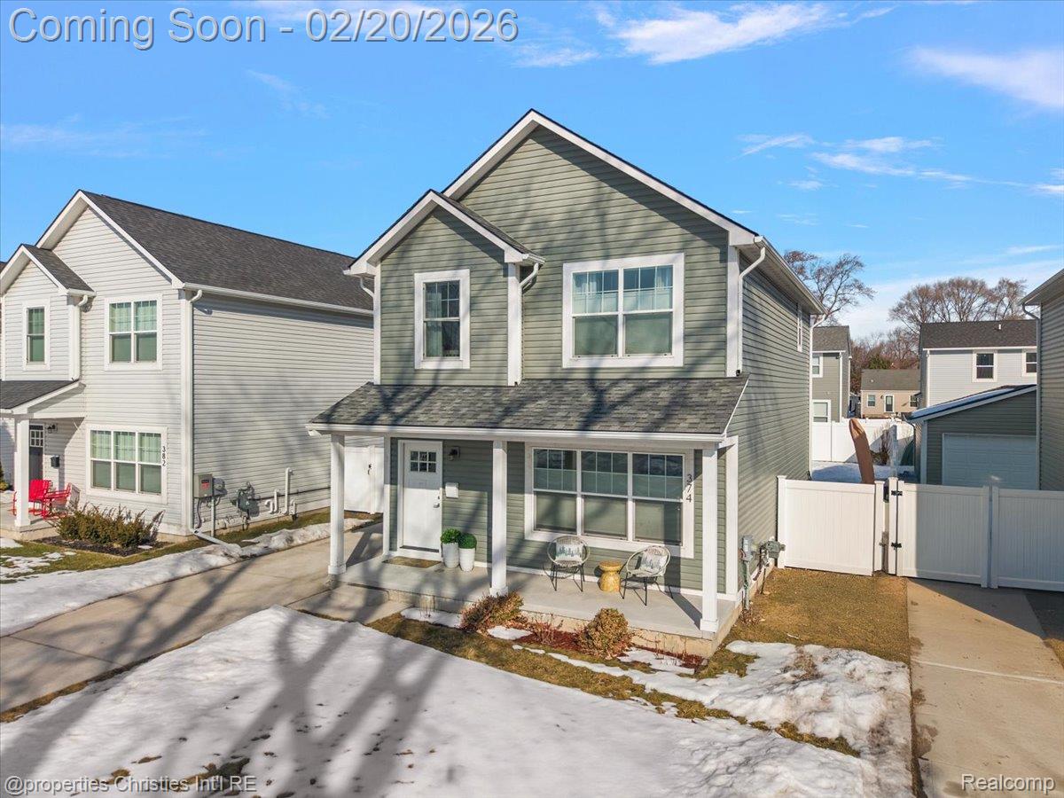 374 W Barrett Avenue