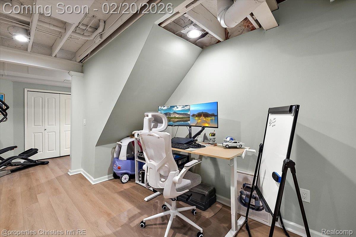 374 W Barrett Avenue