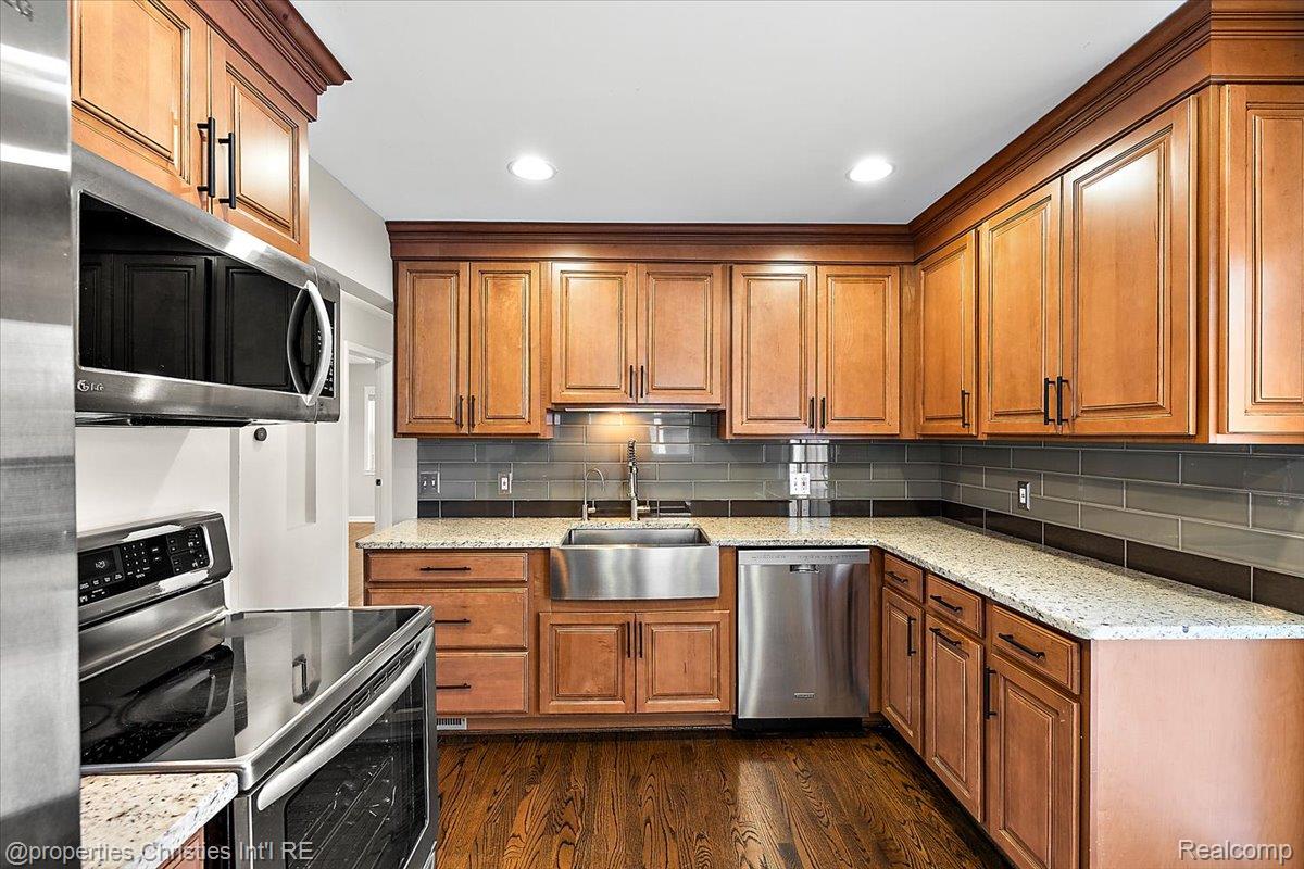 2191 Manchester Road