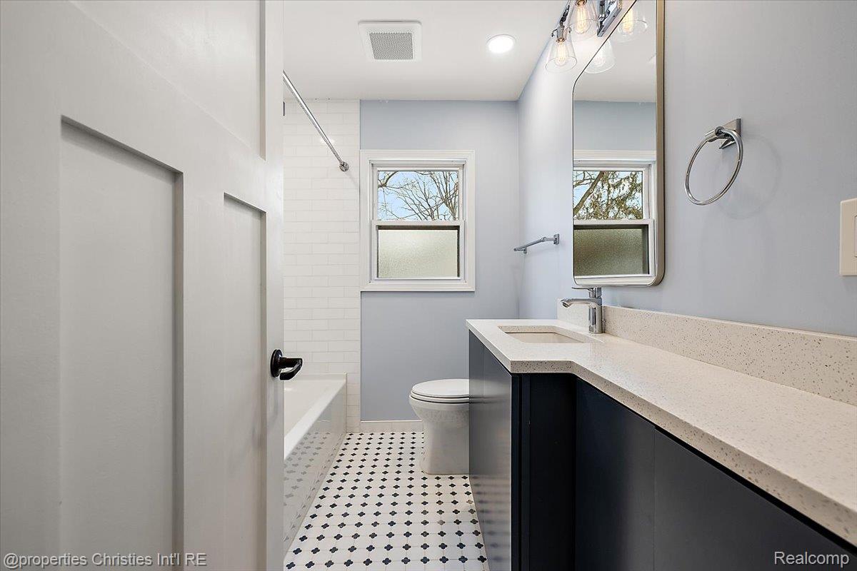 2191 Manchester Road